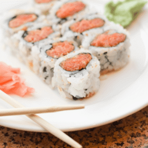 Spicy Tuna Roll (Uramaki)